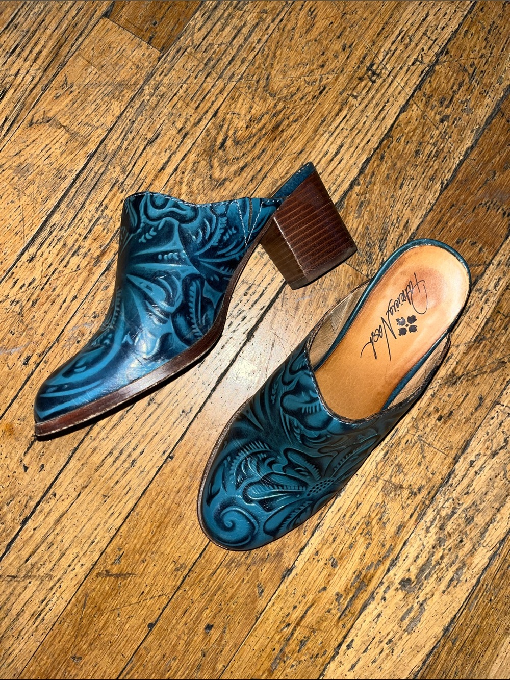 Patricia Nash Teal Tooled Floral Leather Mule Clogs